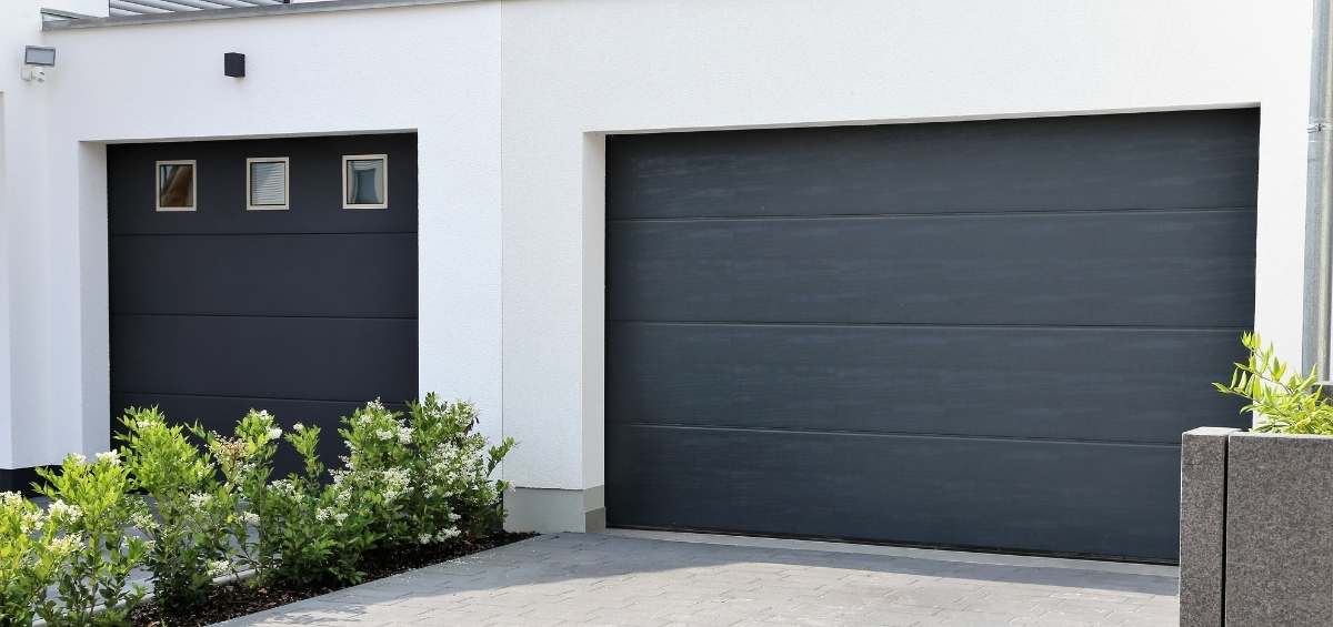 COGNE - porte de garage motorisé anthracite – porte garage automatisée